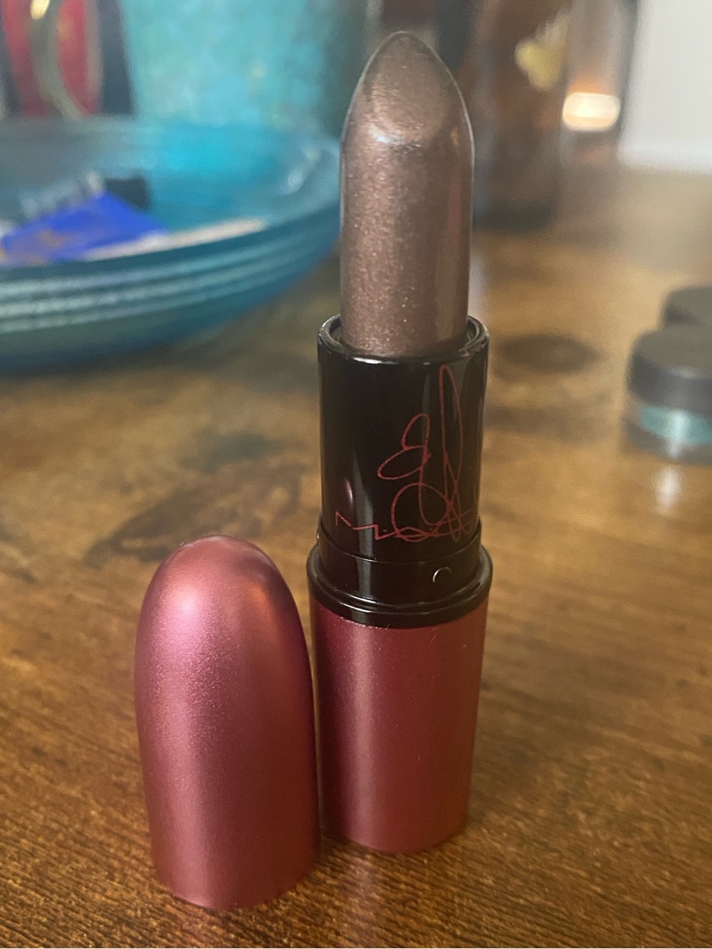 MAC Lipstick- Rihanna Viva Glam 2-Frost